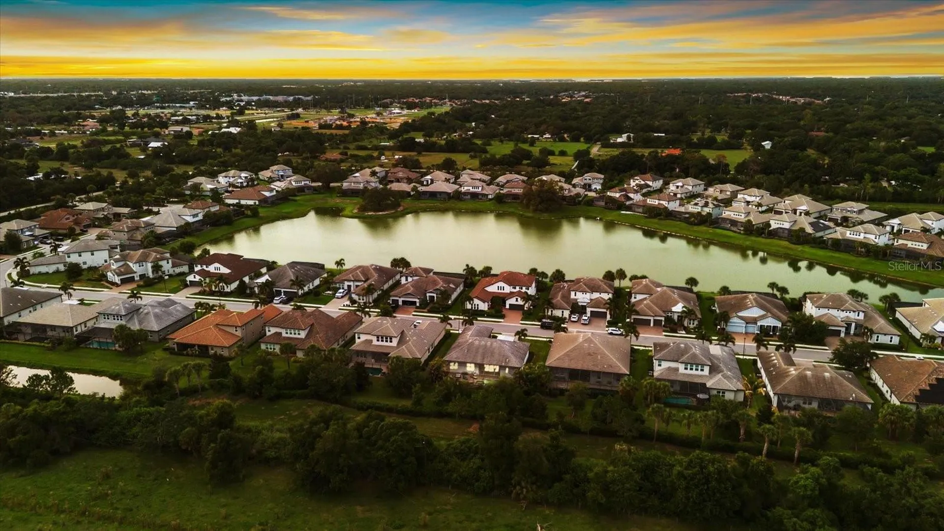 6325 Rivo Lakes Boulevard Sarasota FL 34241