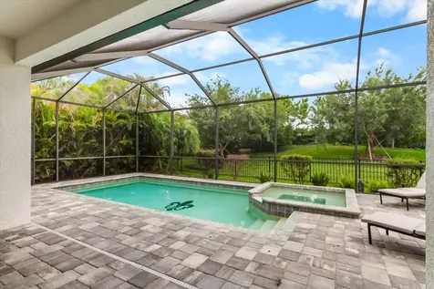 6325 Rivo Lakes Boulevard Sarasota FL 34241