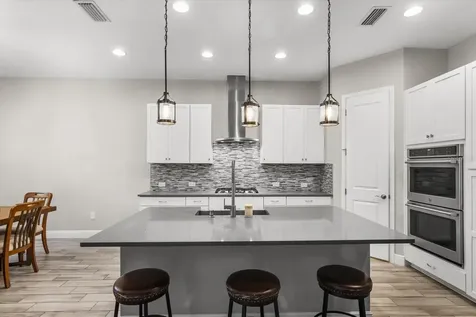 6325 Rivo Lakes Boulevard Sarasota FL 34241