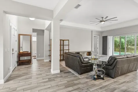 6325 Rivo Lakes Boulevard Sarasota FL 34241