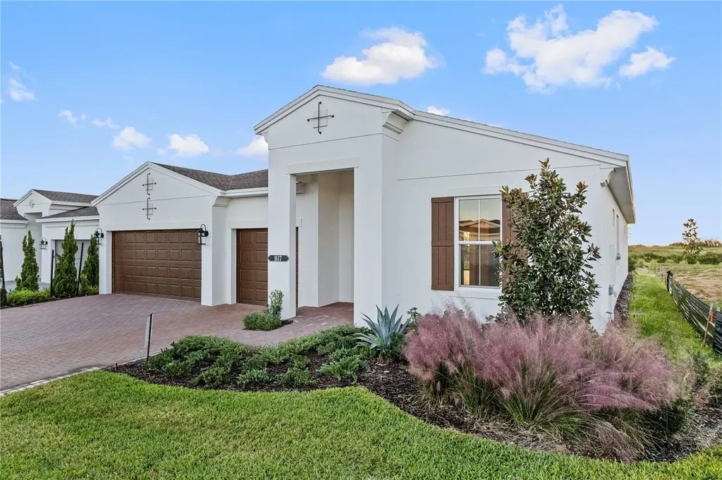 1617 Bellagio Loop Tavares FL 32778