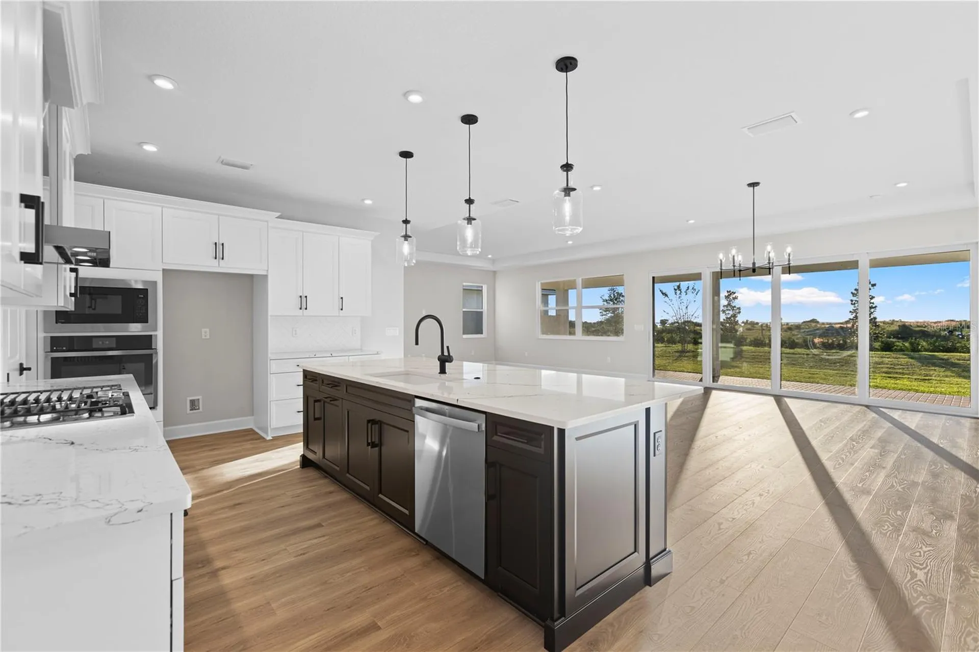 1617 Bellagio Loop Tavares FL 32778