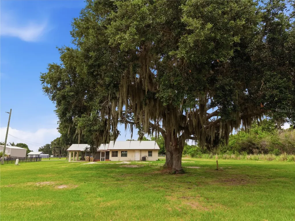 2000 Parkway Avenue St Cloud FL 34772