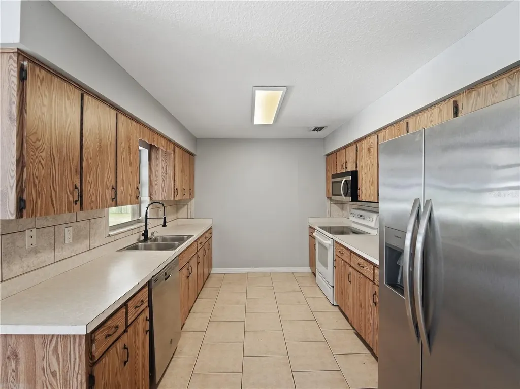 2000 Parkway Avenue St Cloud FL 34772