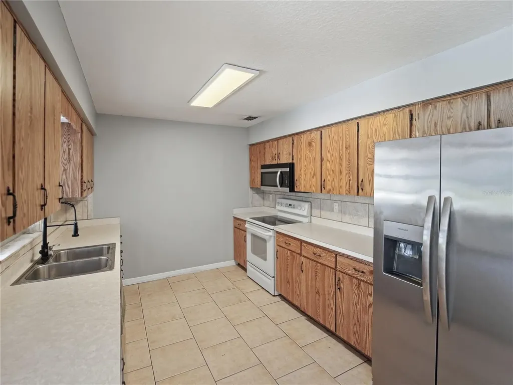 2000 Parkway Avenue St Cloud FL 34772