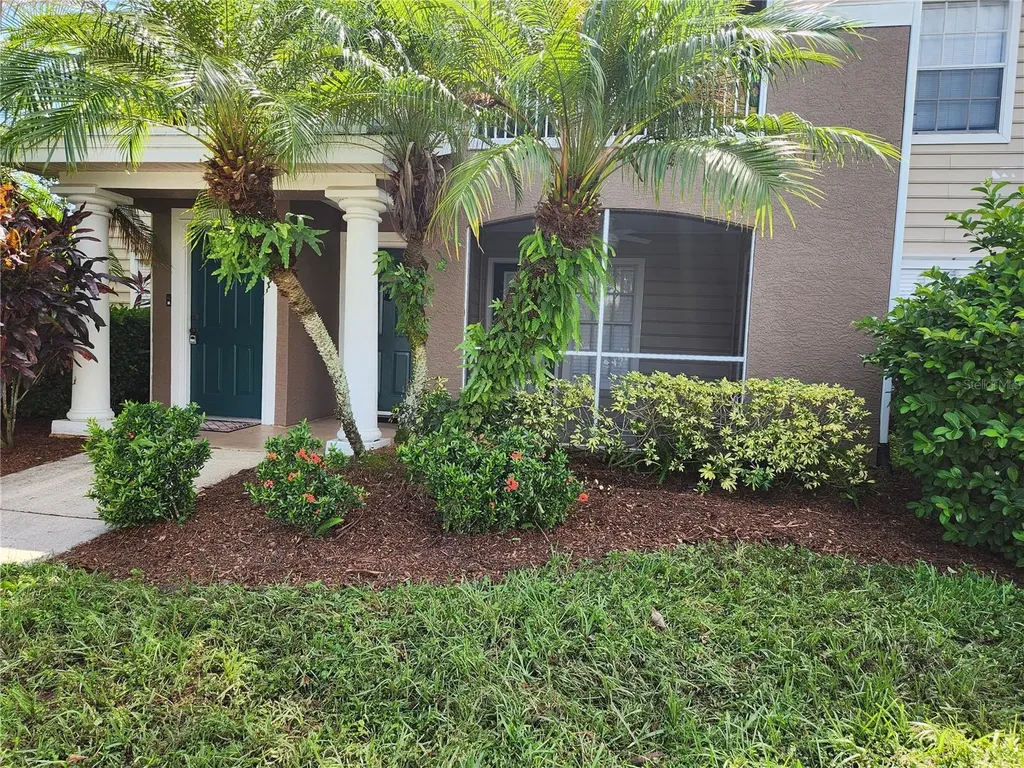 8933 Manor Loop Bradenton FL 34202