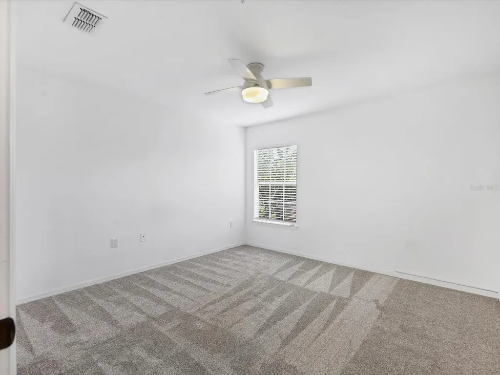 8933 Manor Loop Bradenton FL 34202