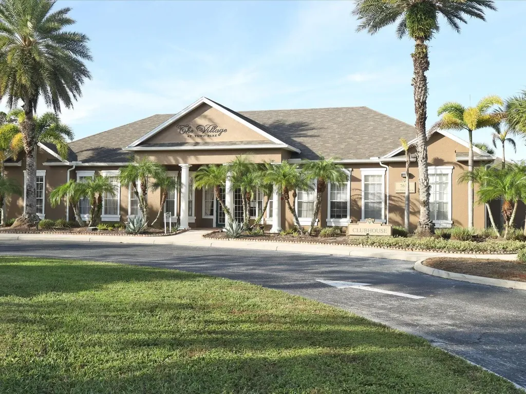 8933 Manor Loop Bradenton FL 34202
