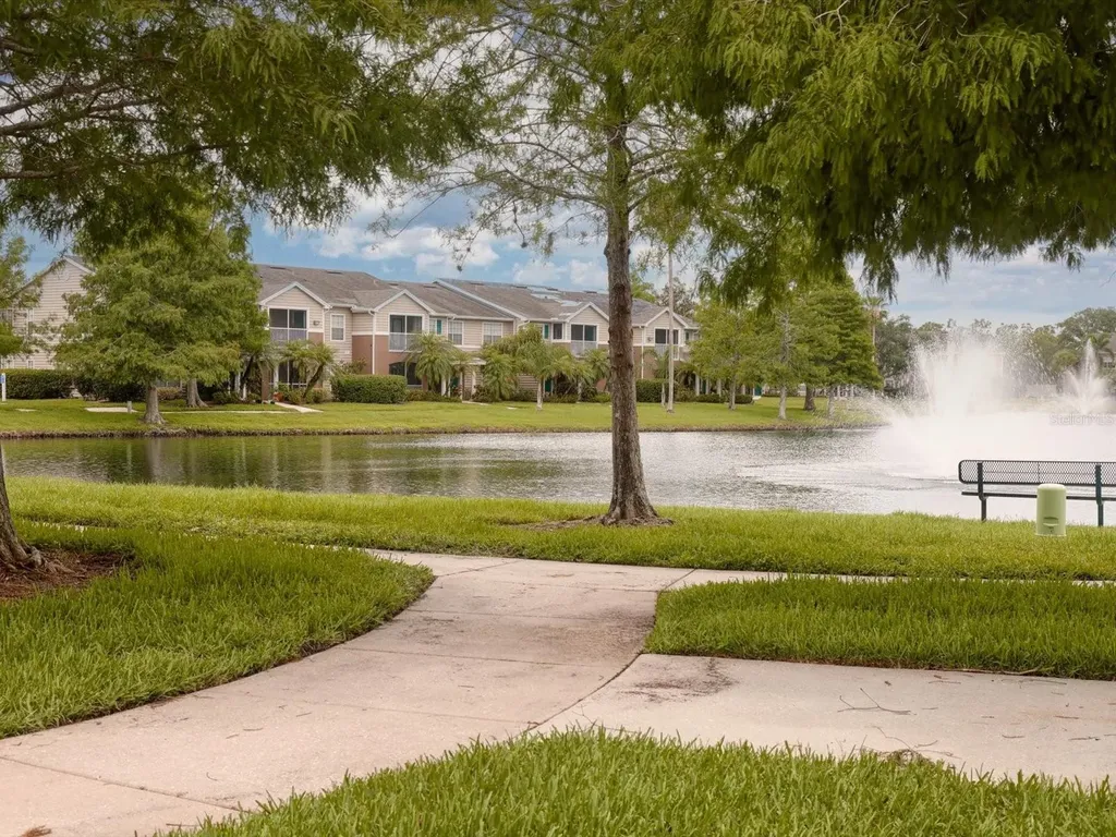 8933 Manor Loop Bradenton FL 34202
