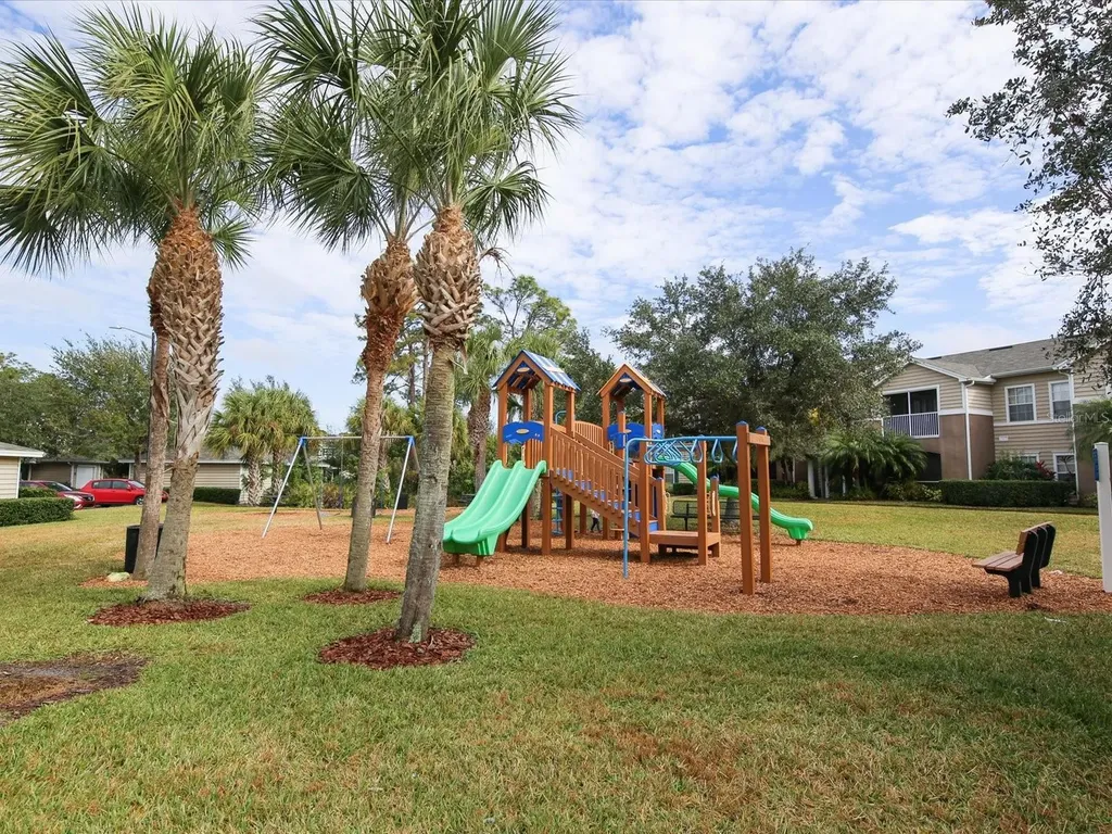 8933 Manor Loop Bradenton FL 34202