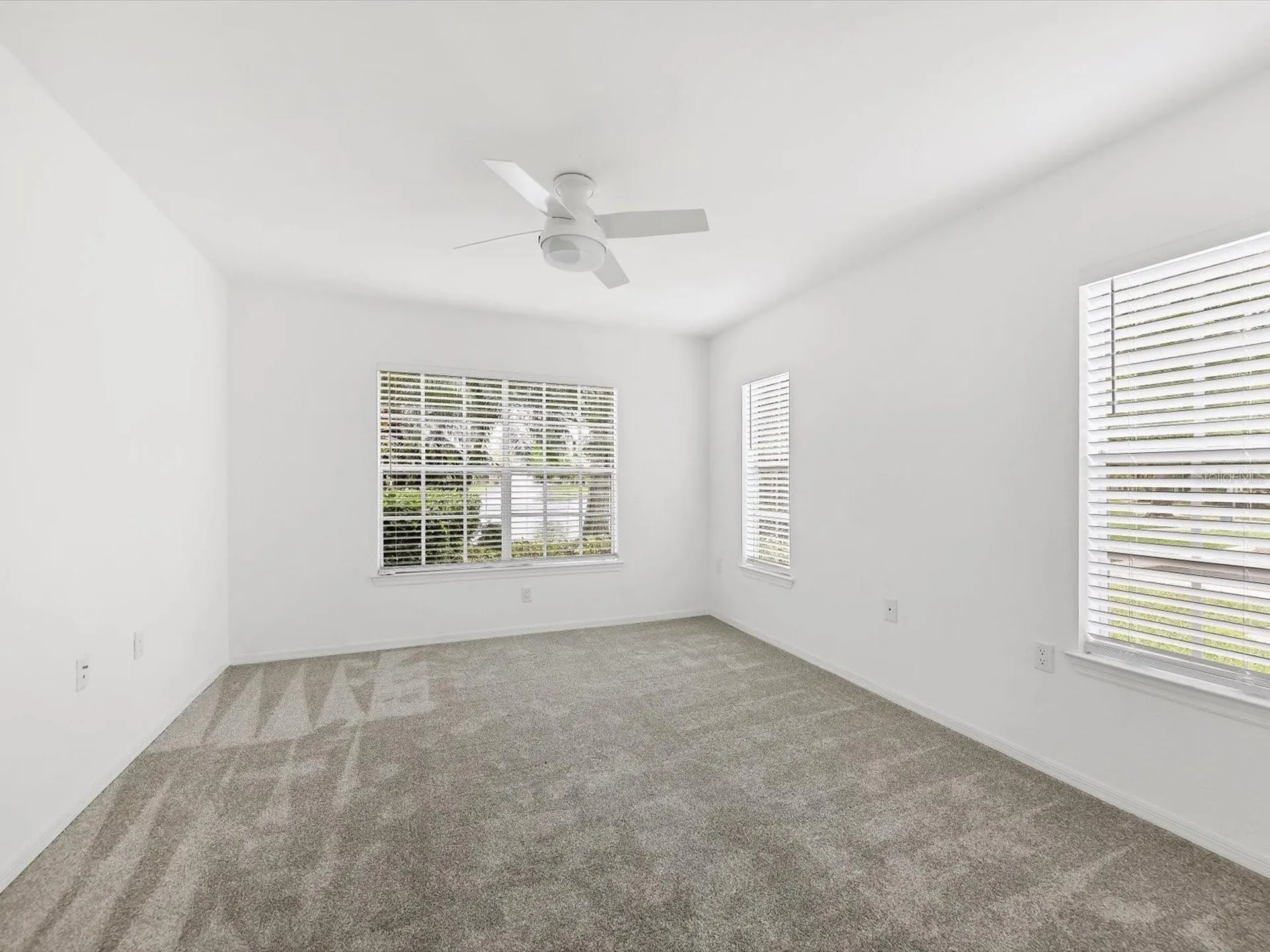 8933 Manor Loop Bradenton FL 34202