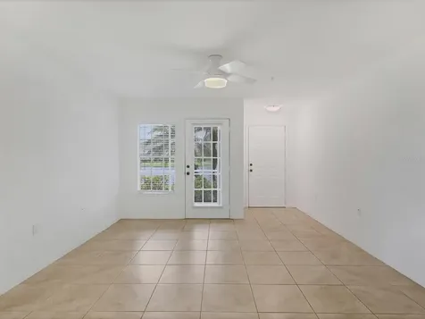 8933 Manor Loop Bradenton FL 34202