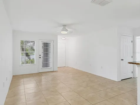 8933 Manor Loop Bradenton FL 34202