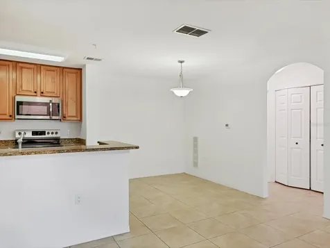8933 Manor Loop Bradenton FL 34202
