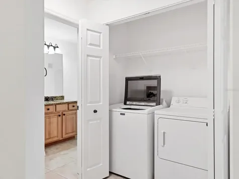 8933 Manor Loop Bradenton FL 34202