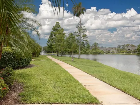 8933 Manor Loop Bradenton FL 34202