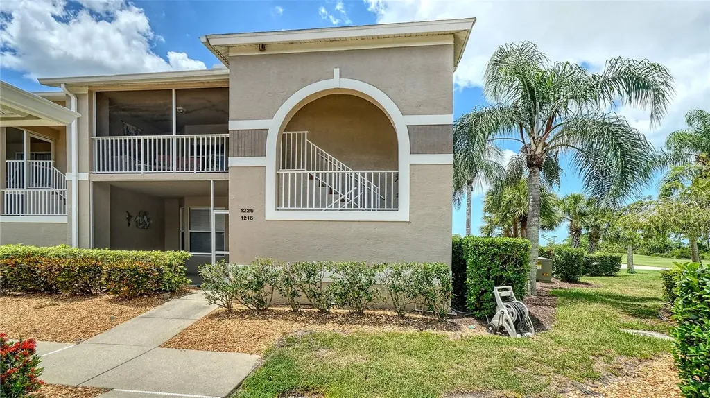 9641 Castle Point Drive Sarasota FL 34238