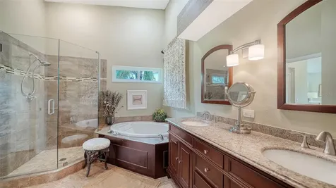 9641 Castle Point Drive Sarasota FL 34238