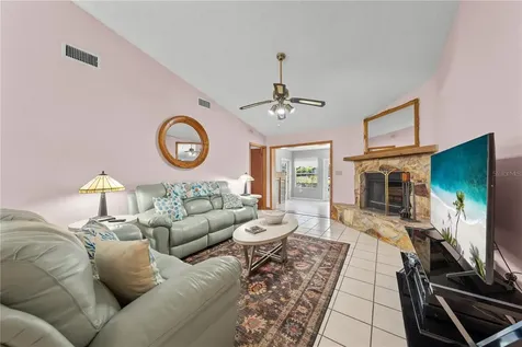 6369 Bonnie Court St Cloud FL 34771