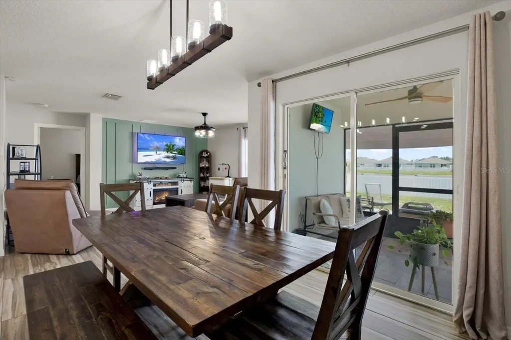 1013 Tidal Rock Avenue Ruskin FL 33570