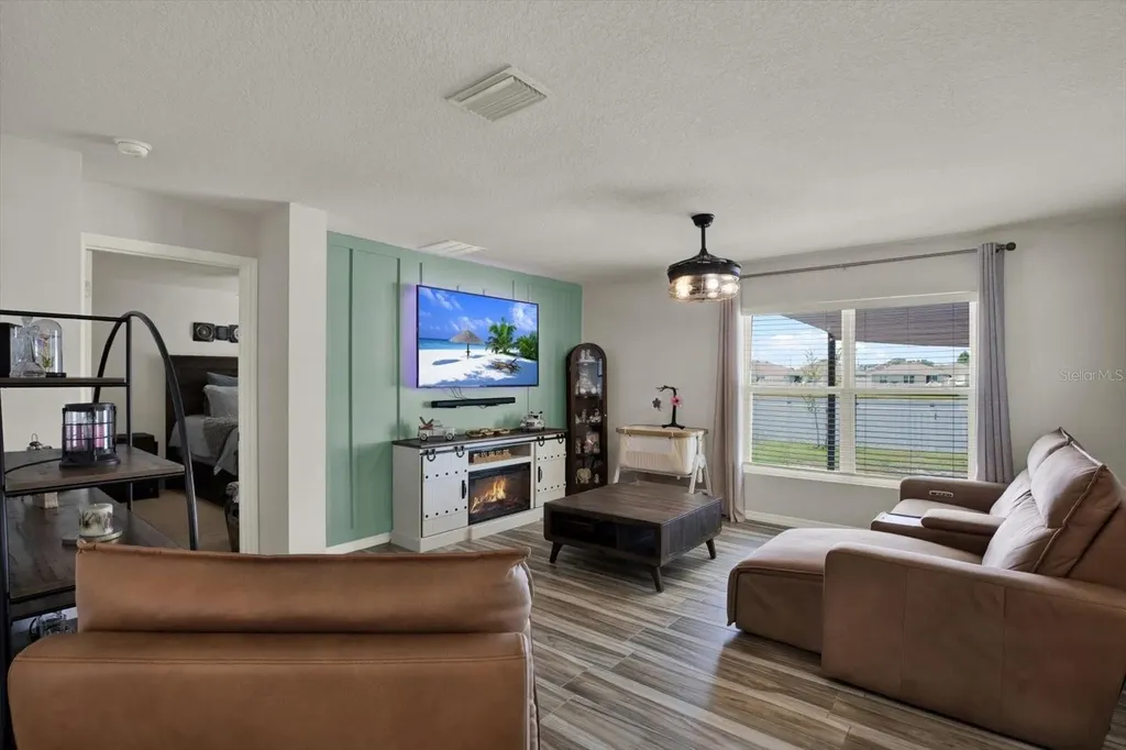 1013 Tidal Rock Avenue Ruskin FL 33570