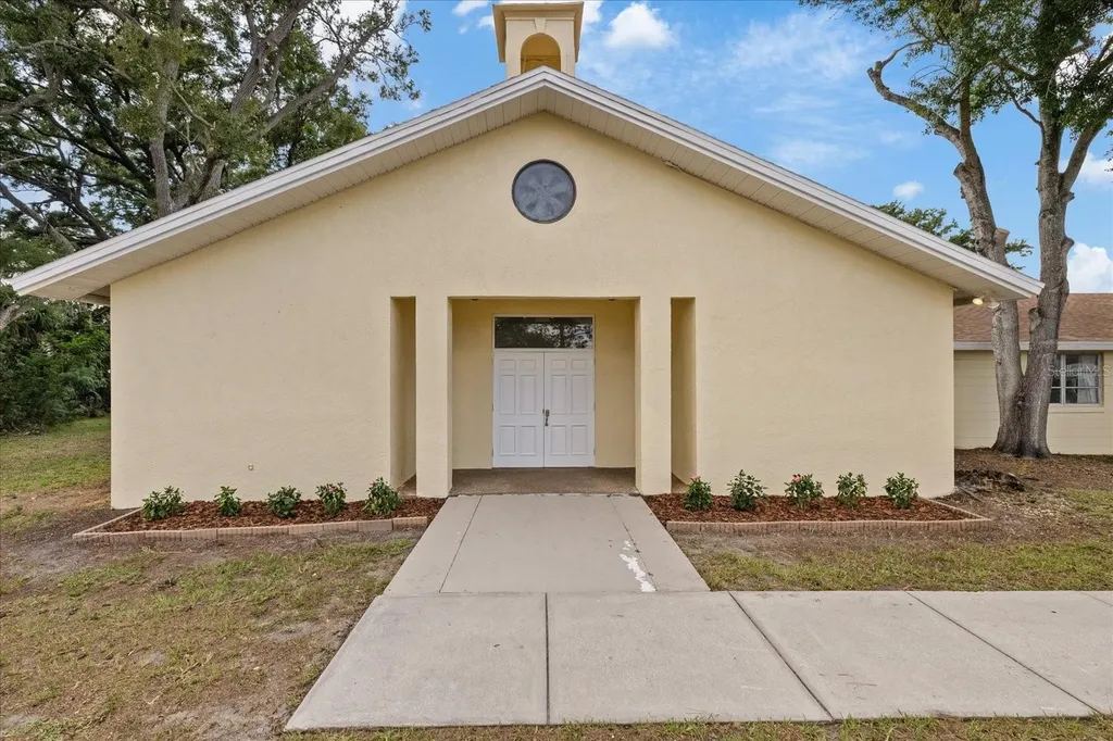 4704 Kelly Road Tampa FL 33615