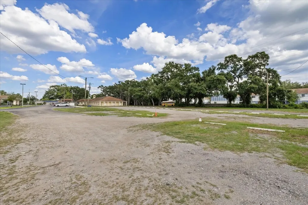 4704 Kelly Road Tampa FL 33615