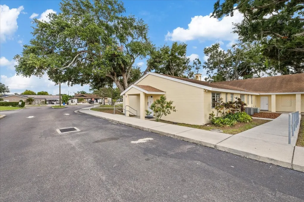 4704 Kelly Road Tampa FL 33615