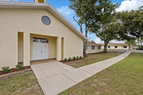 4704 Kelly Road Tampa FL 33615