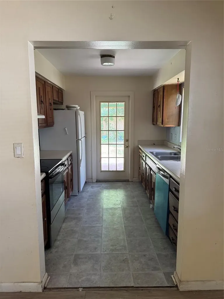 907 Hyland Springs Drive Ocoee FL 34761