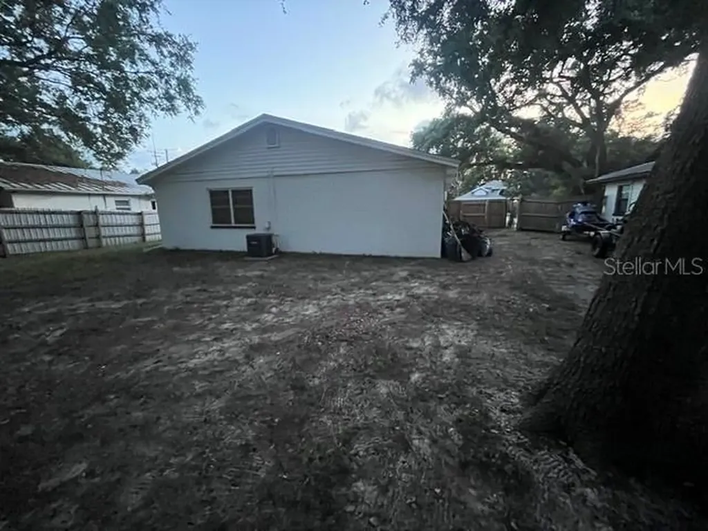 6716 S Dauphin Avenue Tampa FL 33611
