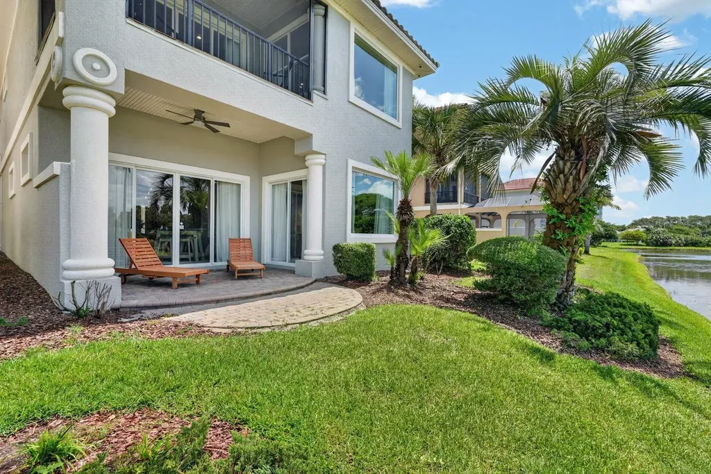32 Northshore Avenue Palm Coast FL 32137