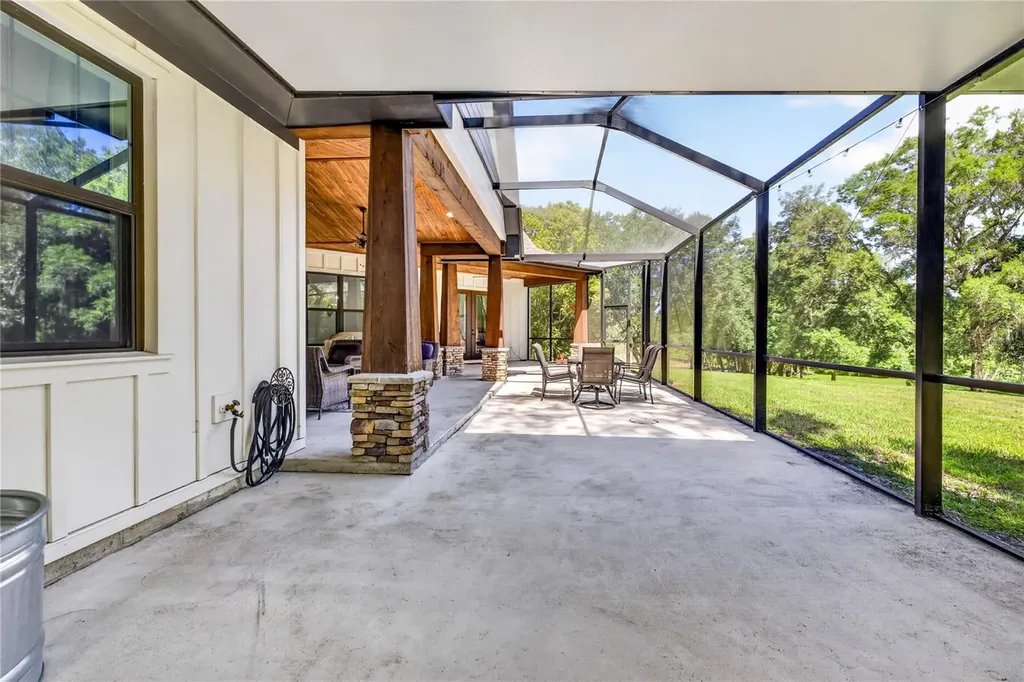 17265 Meadow Bluff View Dade City FL 33523
