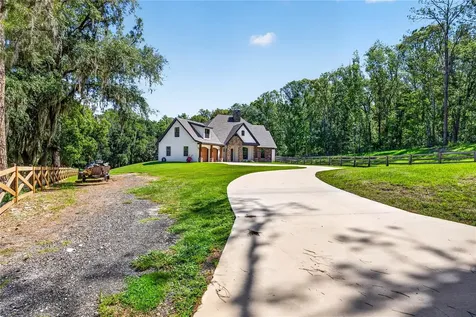 17265 Meadow Bluff View Dade City FL 33523