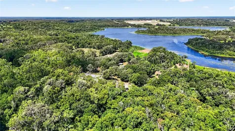 17265 Meadow Bluff View Dade City FL 33523