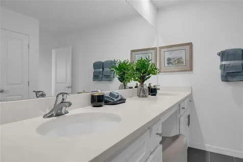 4442 River Beacon Boulevard Davenport FL 33837