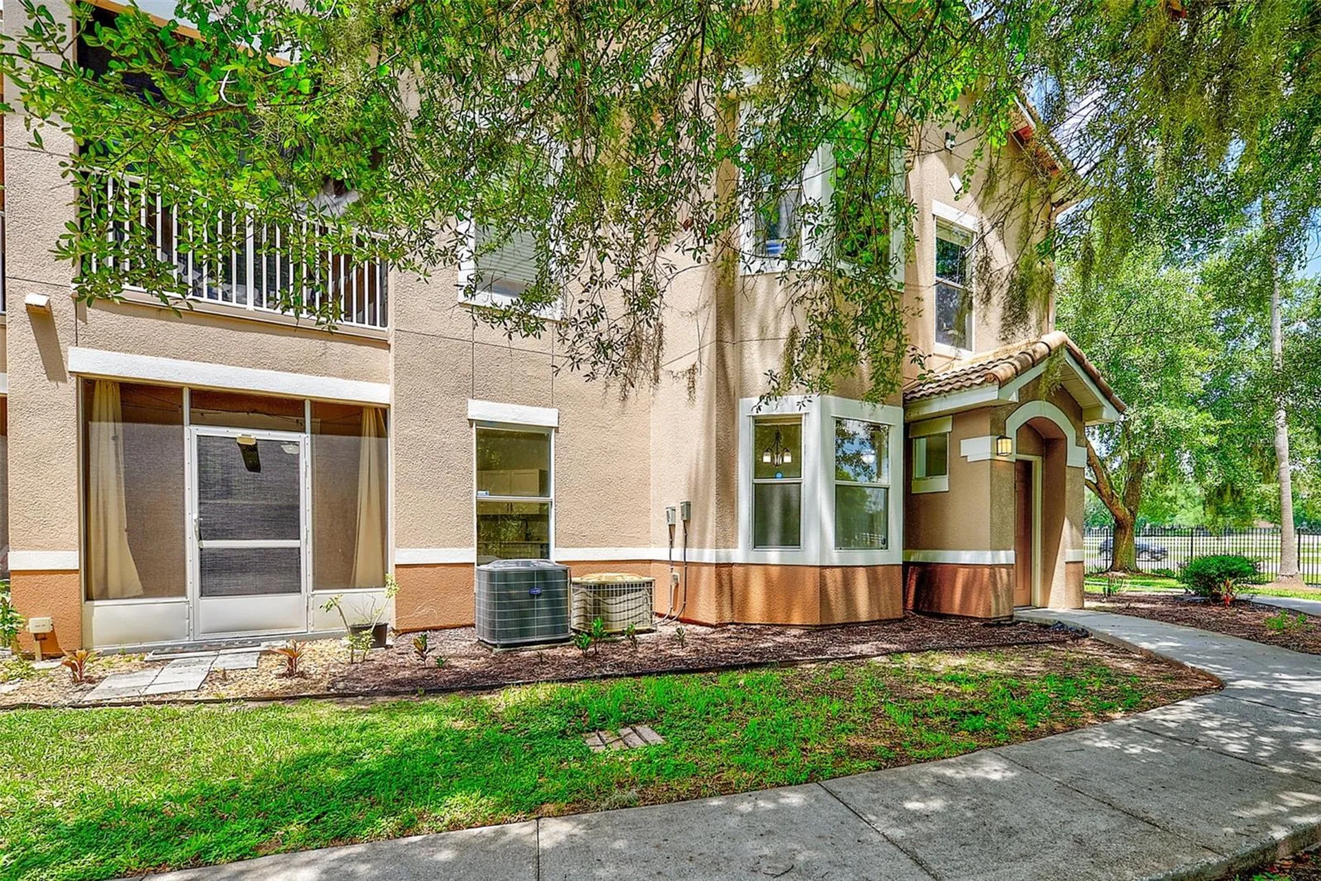 18138 Villa Creek Drive Tampa FL 33647