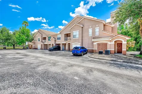 18138 Villa Creek Drive Tampa FL 33647
