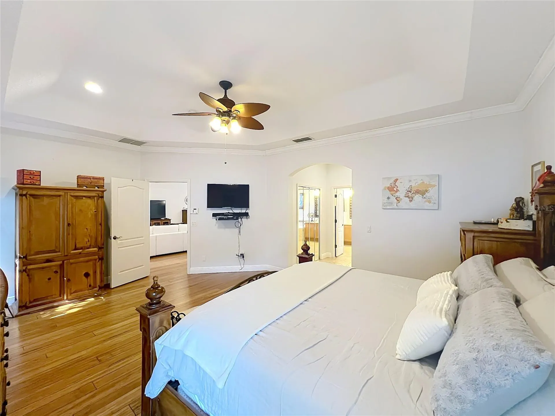 14143 Lake Live Oak Drive Orlando FL 32828