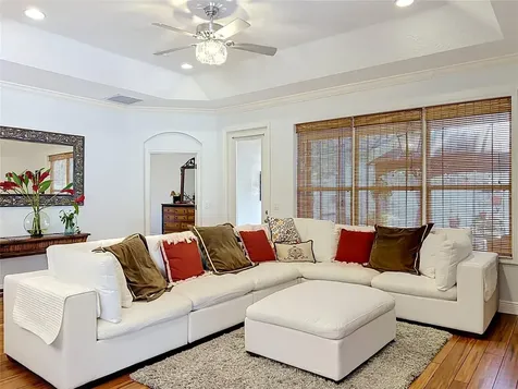 14143 Lake Live Oak Drive Orlando FL 32828