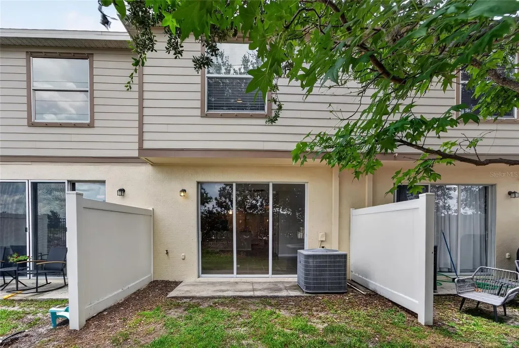 5028 White Sanderling Court Tampa FL 33619