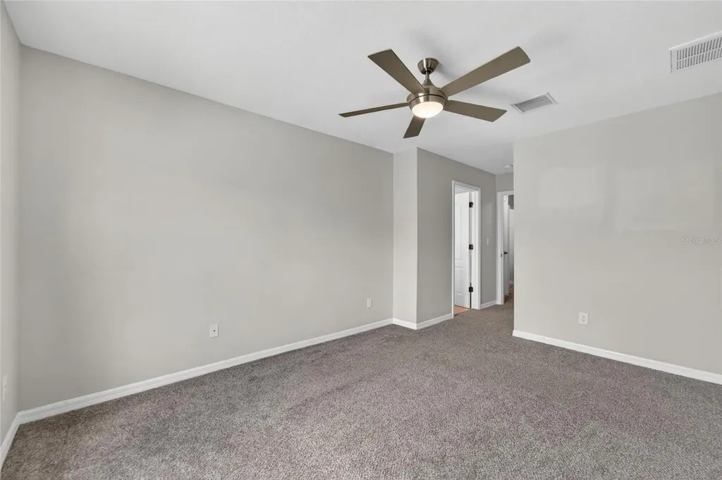 5028 White Sanderling Court Tampa FL 33619