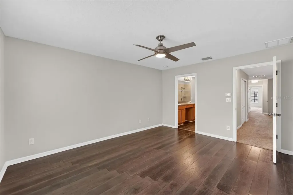5028 White Sanderling Court Tampa FL 33619