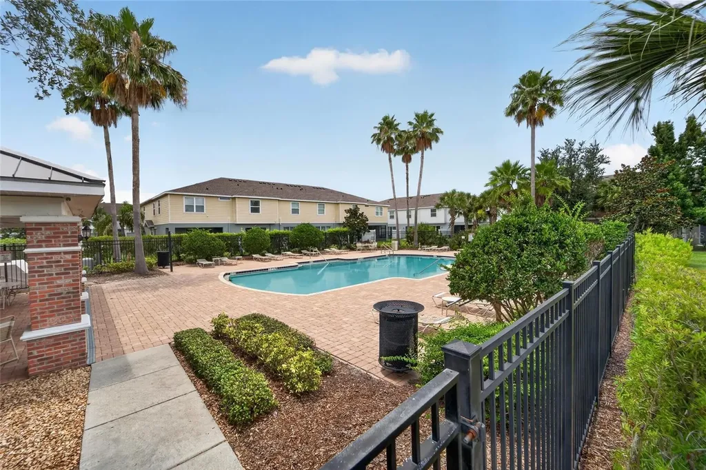 5028 White Sanderling Court Tampa FL 33619
