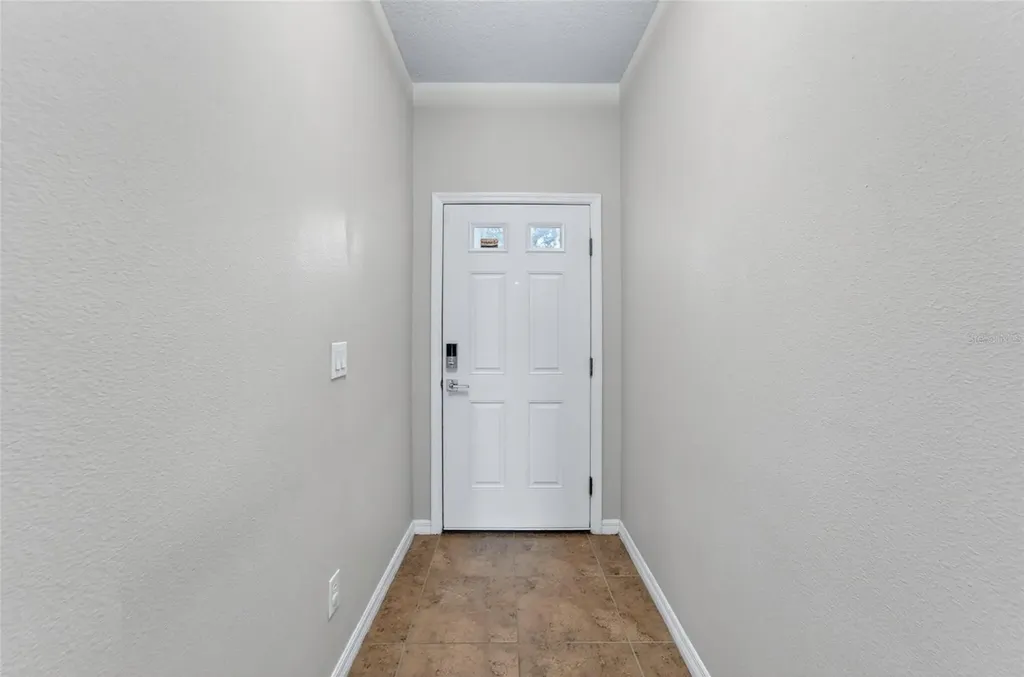 5028 White Sanderling Court Tampa FL 33619