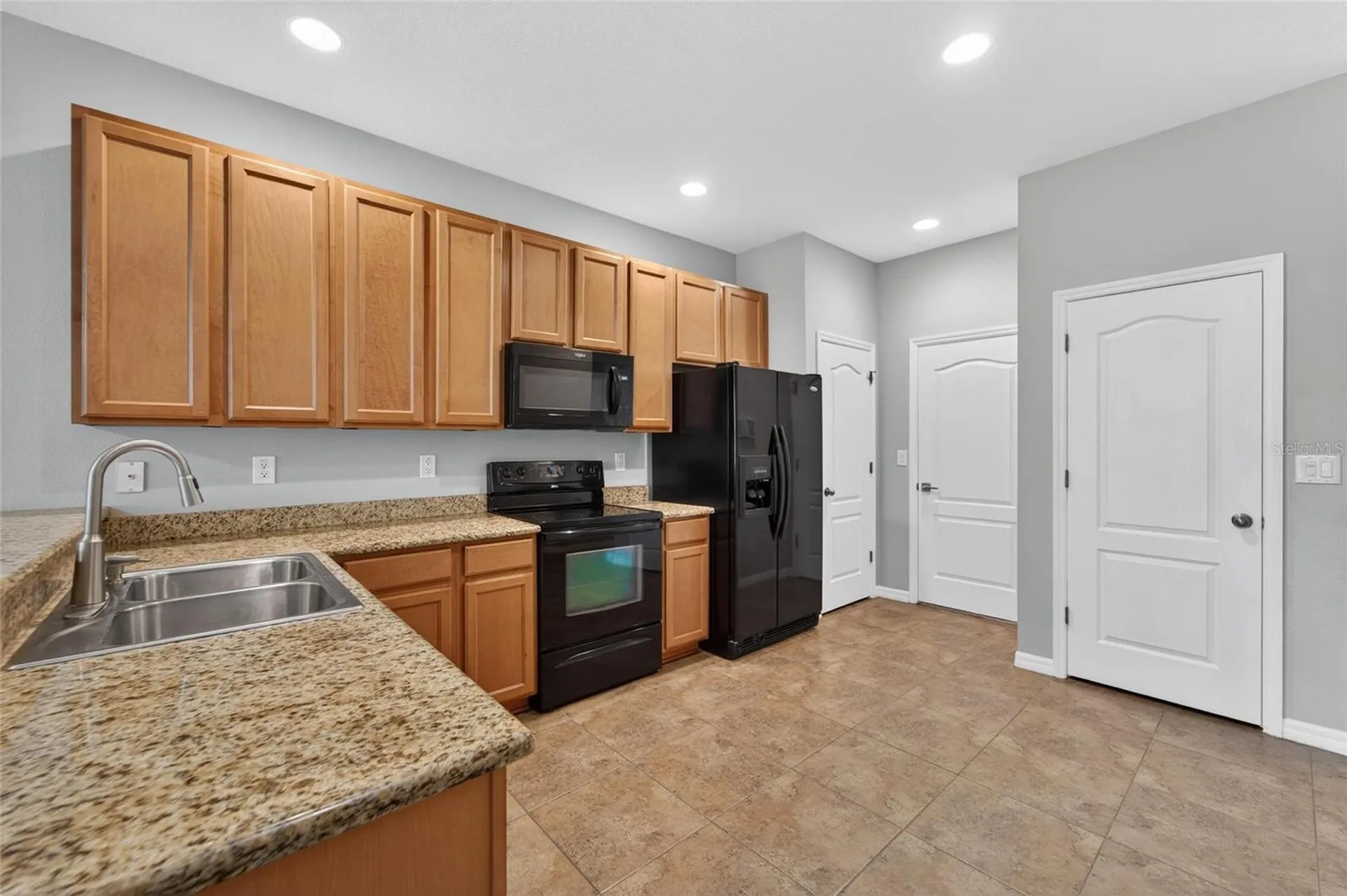5028 White Sanderling Court Tampa FL 33619