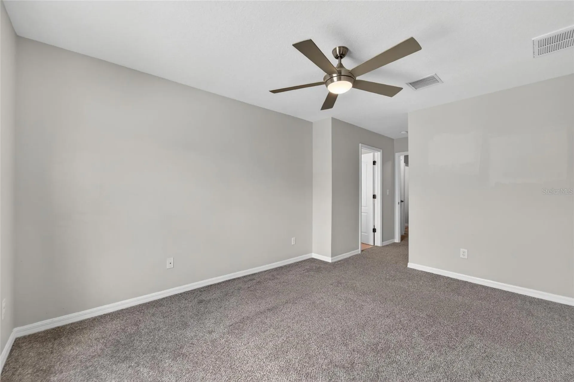 5028 White Sanderling Court Tampa FL 33619