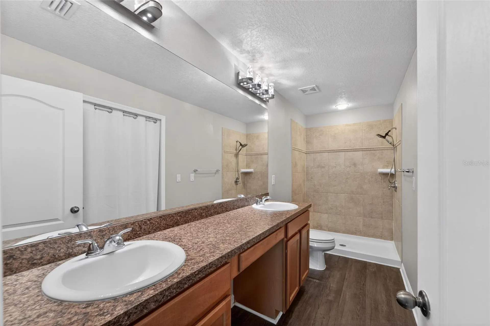 5028 White Sanderling Court Tampa FL 33619