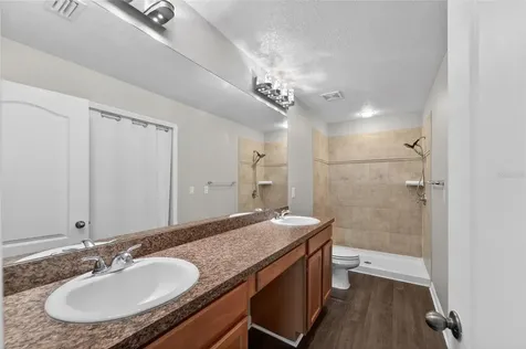 5028 White Sanderling Court Tampa FL 33619