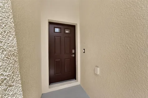 5028 White Sanderling Court Tampa FL 33619